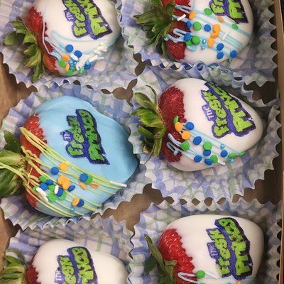 12 ct. Chocolate Covered Strawberries