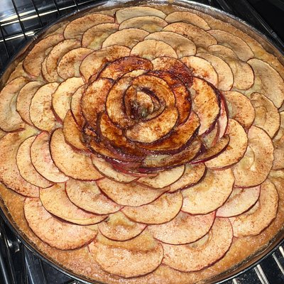 Apple Cinnamon Cake