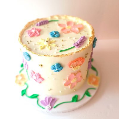 8 inch 3 Layer Cake (Starting @ 120.00$ and up)