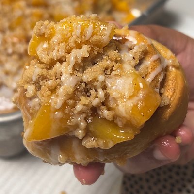 Peach Cobbler Cinnamon Rolls 