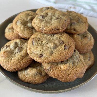 One Dozen Chocolate Chip Cookie (1 oz)