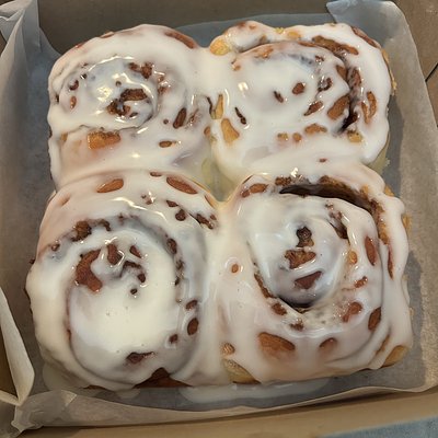 Gingerbread Rolls With Honeybutter Frosting- 4 Pack 