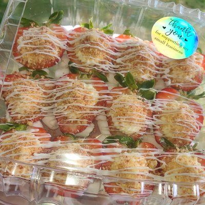 Deviled Strawberries (dozen) 