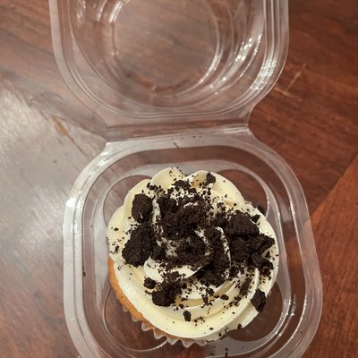 Mega Stuf cupcake