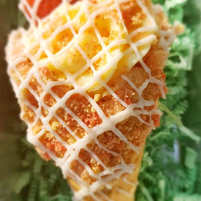 CiCi's Strawberry Crunch Cheesecake Cones 