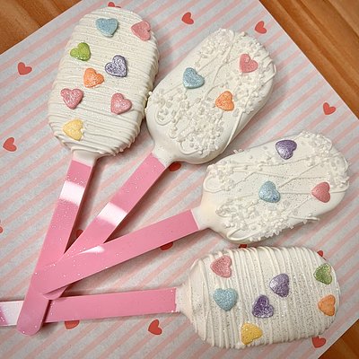 Heartfetti Cakesicle