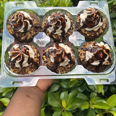 Chocolate Crunch Cupcakes 