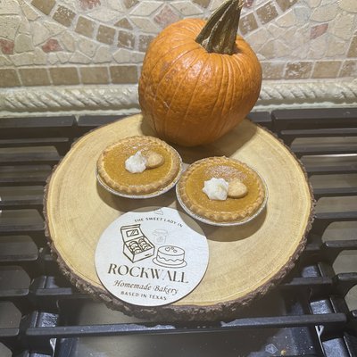 Petite Pumpkin Pies (5)
