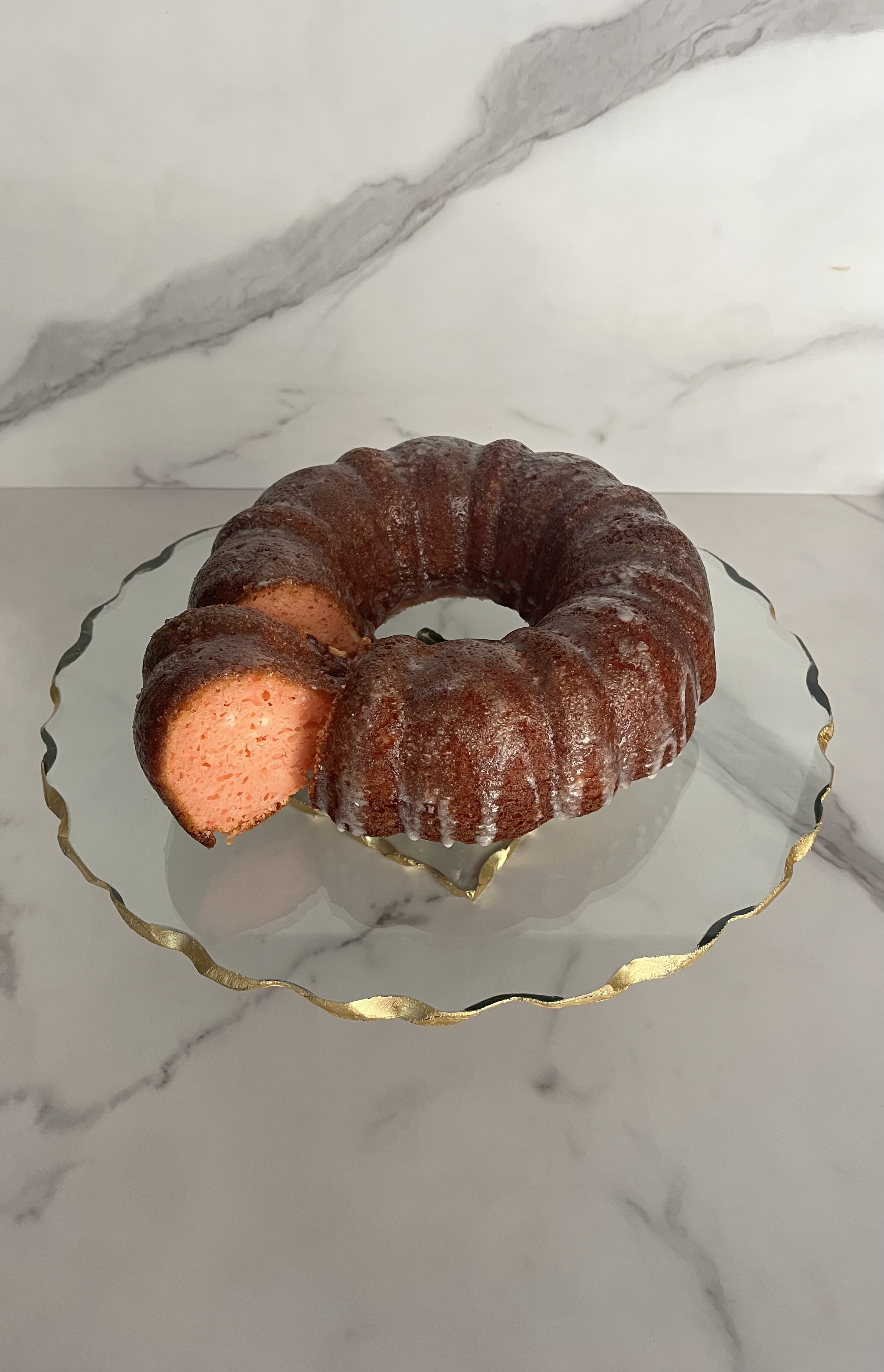 Large Strawberry Cheesecake Bundt🍓