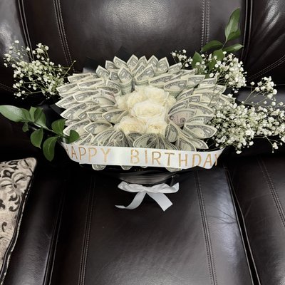 Money Bouquet With Live Flowers 