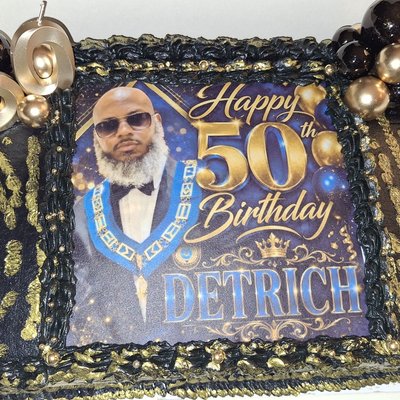 1/4 Sheet Cake w/up to 3 color icing 9× 13