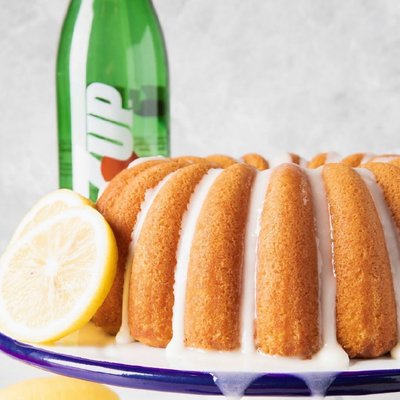 Mile High Old School 7up Pound Cake