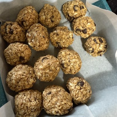 Dozen Protein Energy Bites