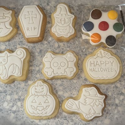 Paint Your Own Biscuits - Halloween