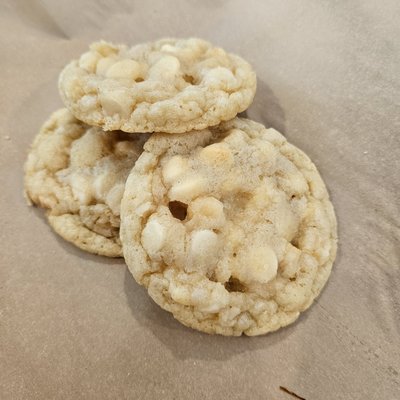 White Chocolate Macadamia Nut 
