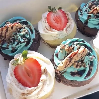 Mix N Match 6CT Tres Leches🍰 & Cookie Monster💙🍪