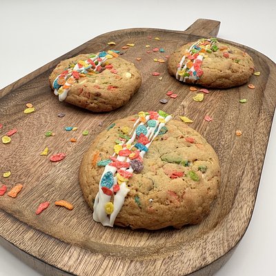 Fruity Pebbles Cookie