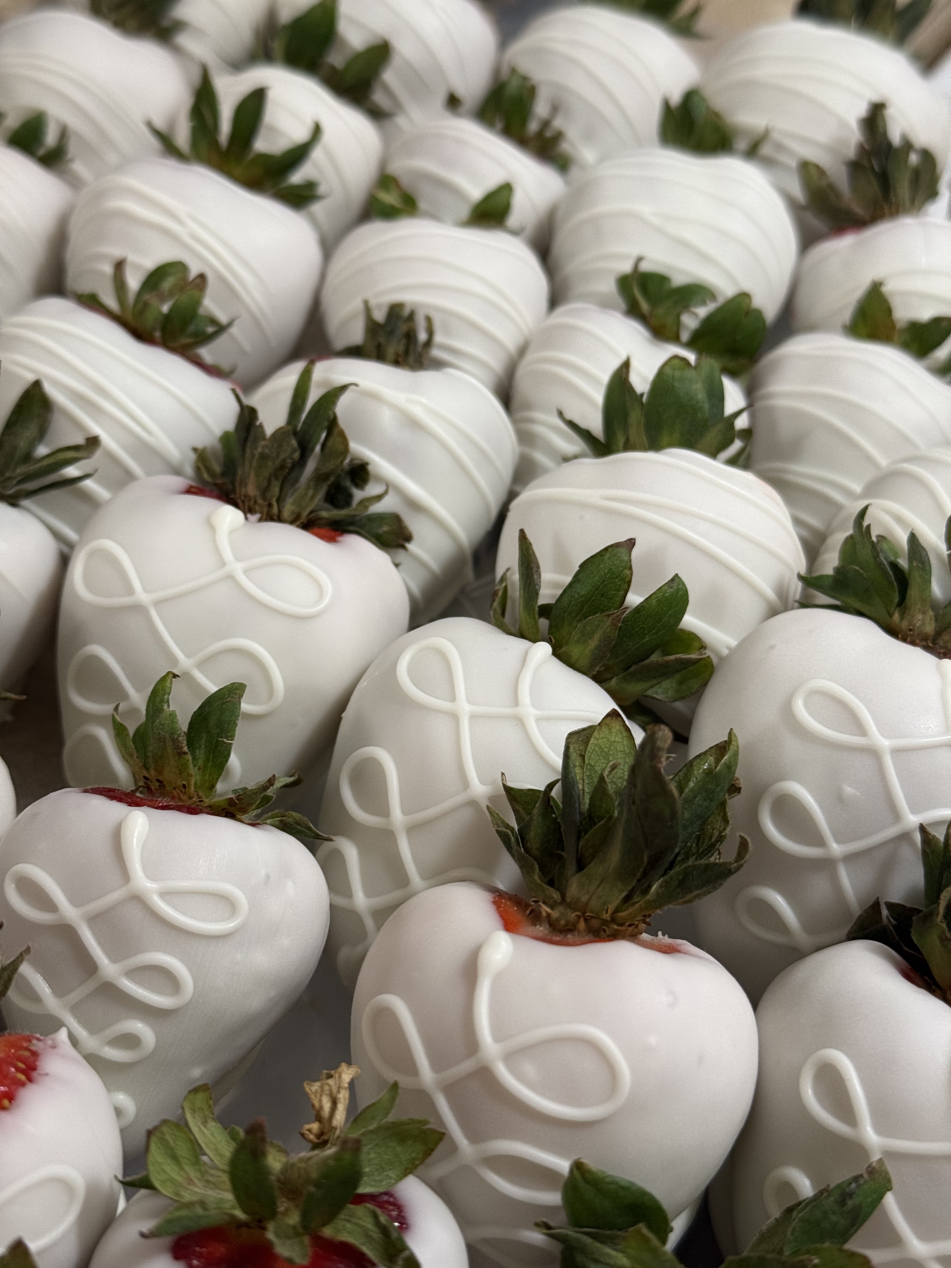 Chocolate Covered Strawberries 12 Servings