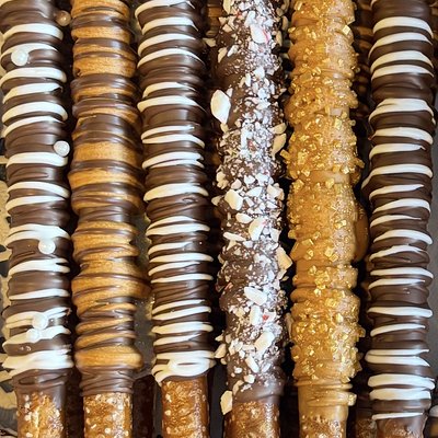 Chocolate Covered Pretzel Rods