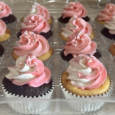 Cupcakes: Party Mix Dozen
