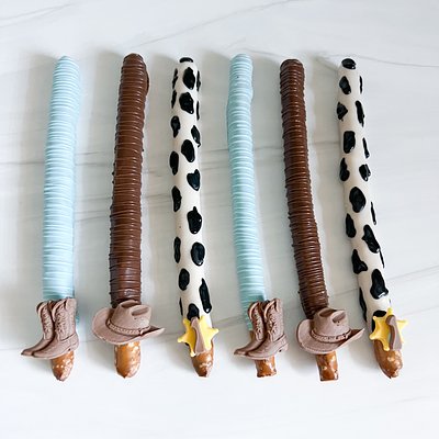 Dipped Pretzels 
