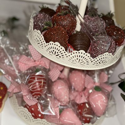 Chocolate Covered Strawberries 🍓 