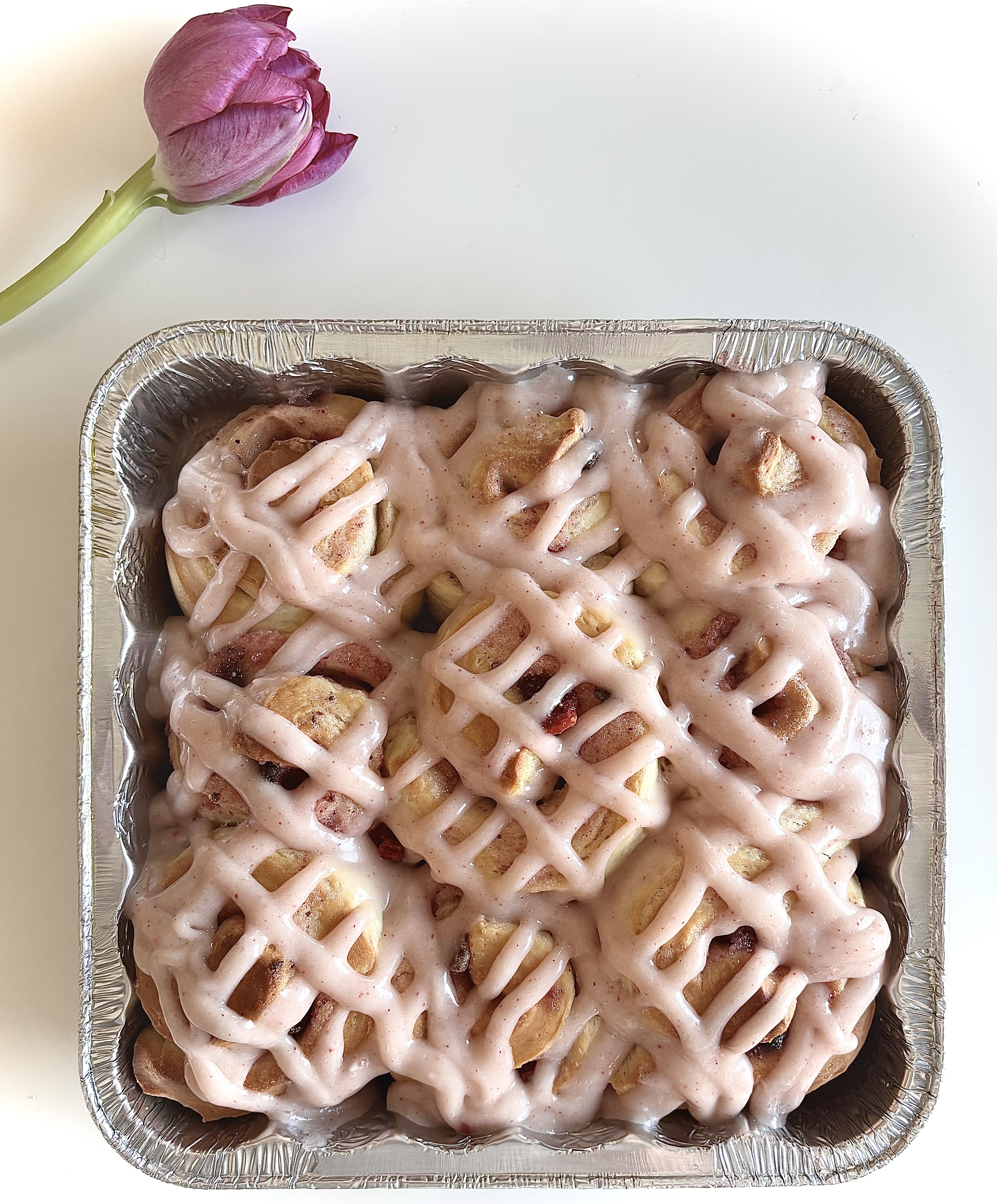 APRIL Flavor Of The Month: Strawberries & Cream Sweet Rolls