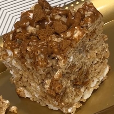 Biscoff Baddie Crispy