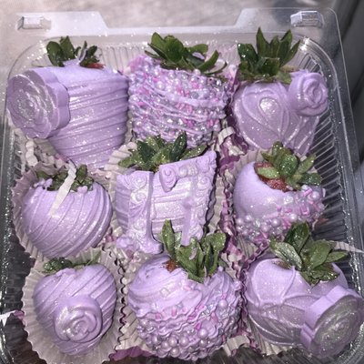 9 Chocolate Strawberries