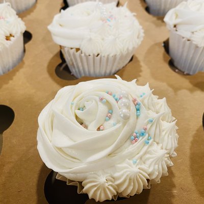 White Cupcakes