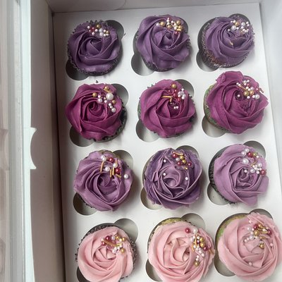 Ombré Rosette Cupcake Set