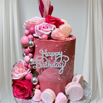 6in Custom Round Barrel Cake
