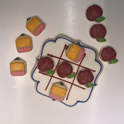 Holiday Tic Tac Toe