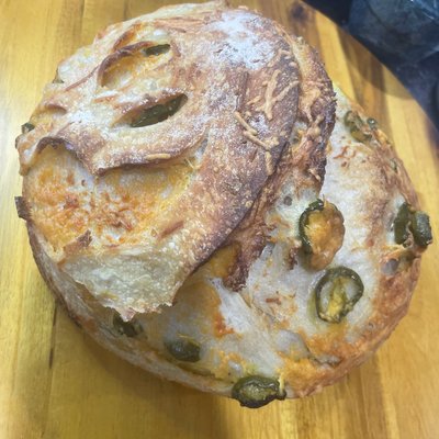 Jalapeño Cheddar Loaf 