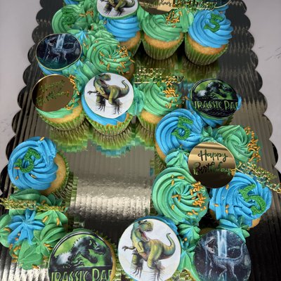 Custom Number Cupcake Cake 