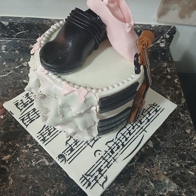 Music/Dance Cake