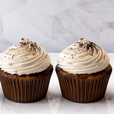 Cookies & Care Cupcake