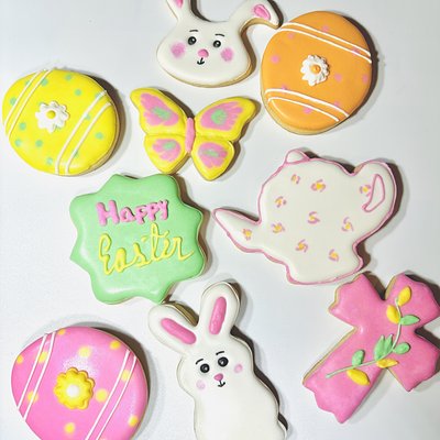 Deluxe Custom Cookies 