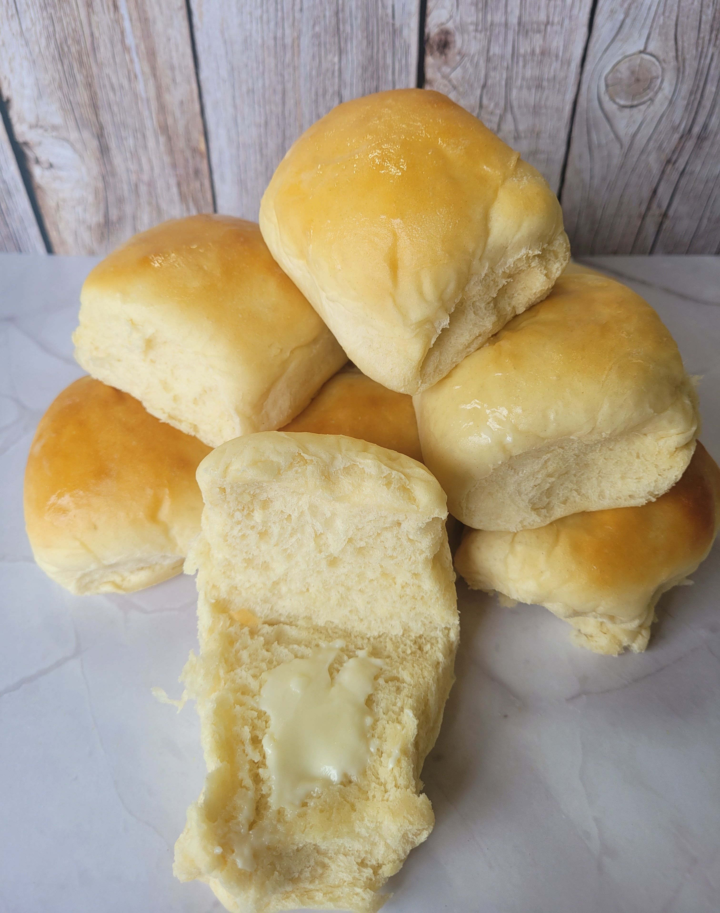 Dinner rolls