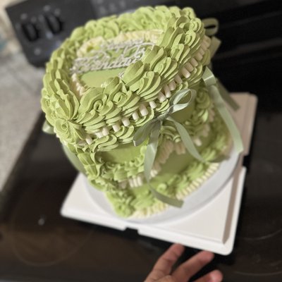 8inch Heart Cake (Tall)