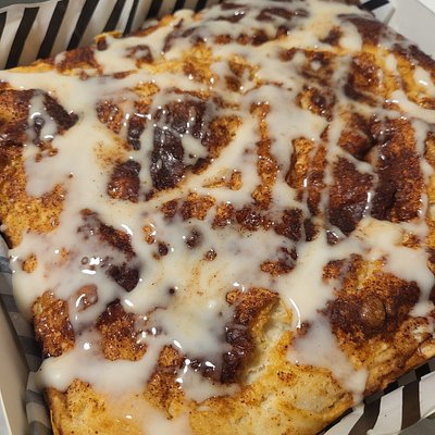 Cinnamon Swirl Focaccia (Vegan)