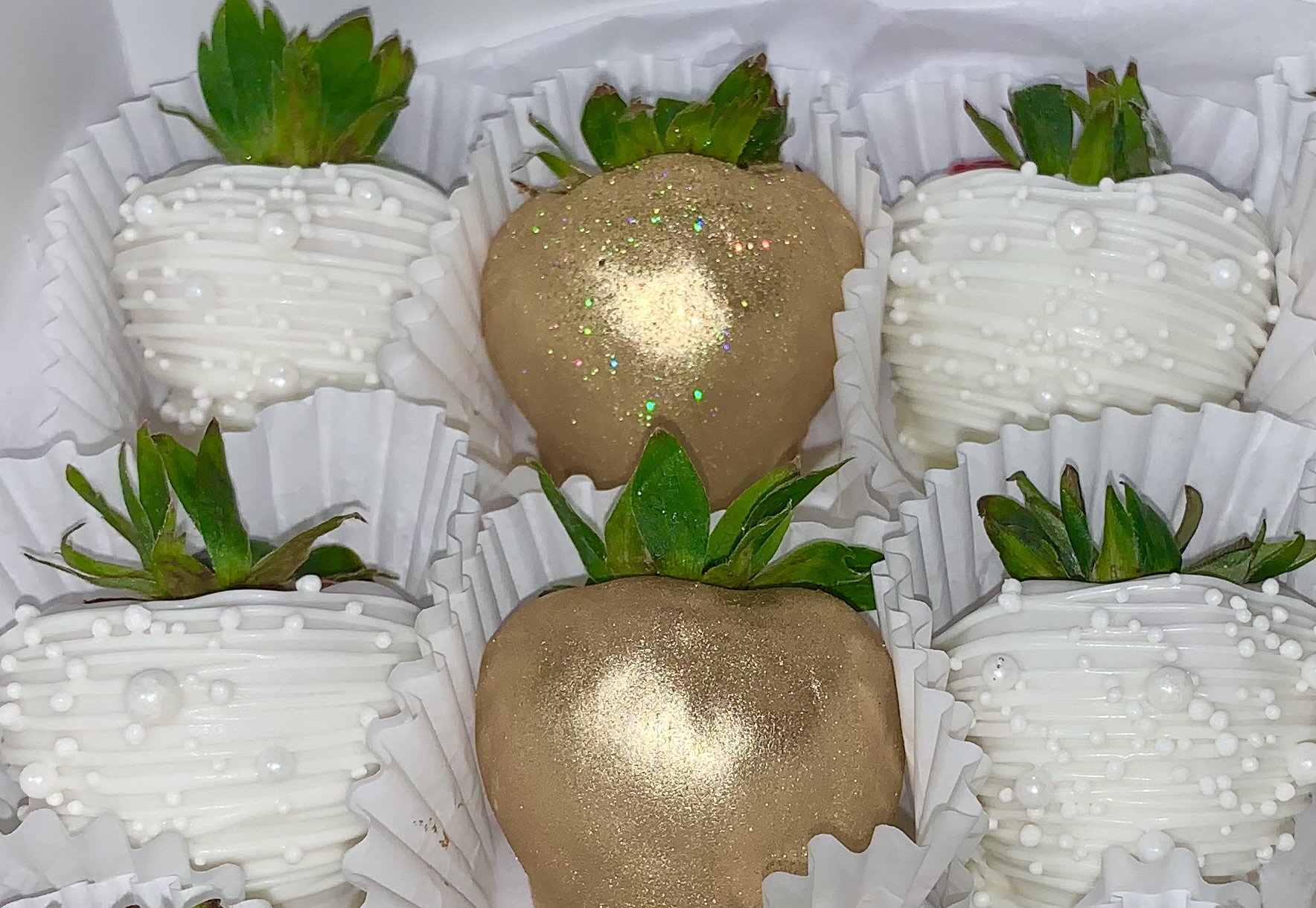 1/2 Dozen Of Plain Dipped Chocolate Covered Strawberries 