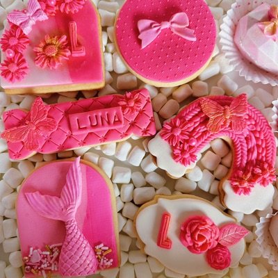 Custom Decorated Cookies For Any Occasion  (1/2 Dozen)