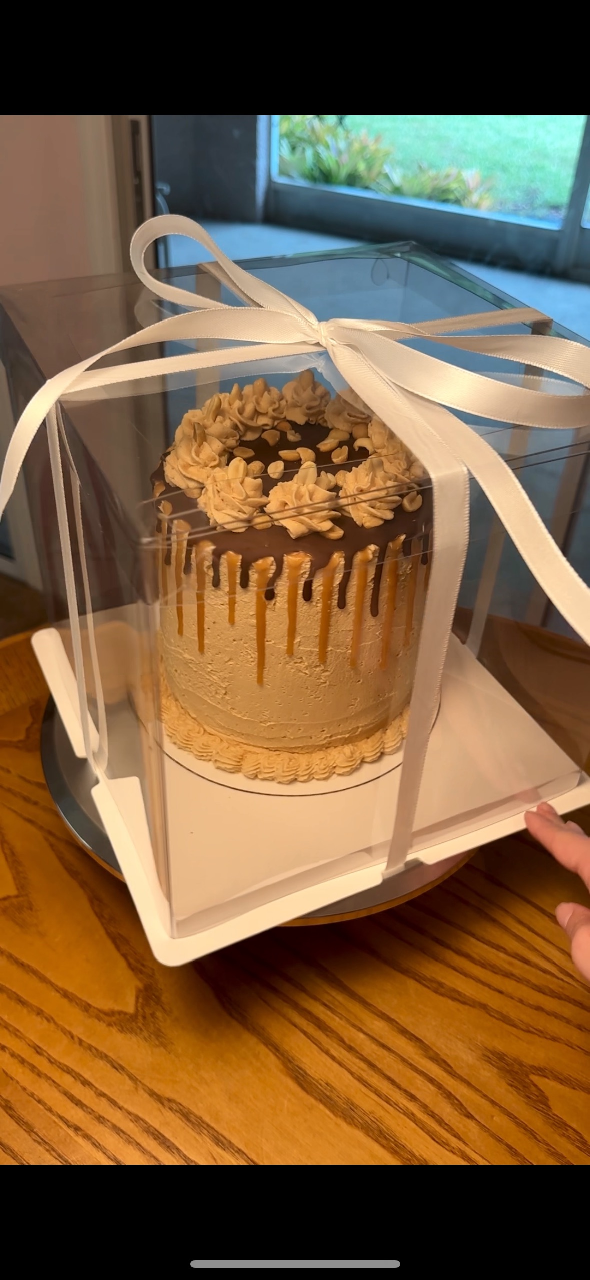 Snickers 6 in. Cake