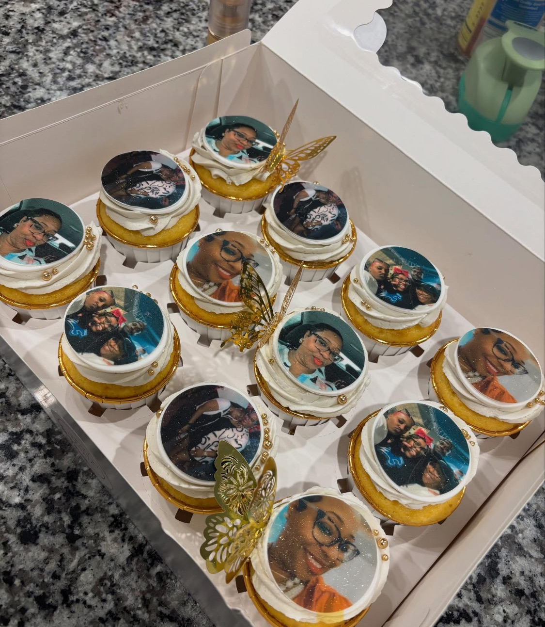 Custom Cupcakes ( Base Price)