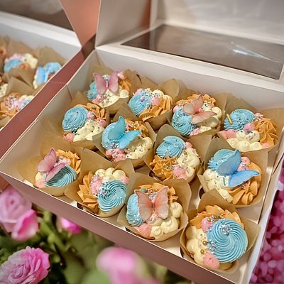 12ct Custom Iced Cupcakes 