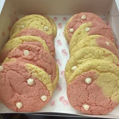 Strawberry Lemonade Cookies