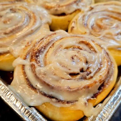 1 Jumbo Cinnamon Roll-Original 