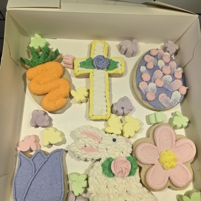 Buttercream Decorated Sugar Cookies