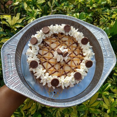 Reese’s Peanut Butter Cup🍫🥜Cheesecake- Large 9” *Item Pictured Is a Small 7”*
